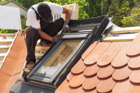 Installation de Velux &agrave; Woippy : comment choisir et poser correctement ?